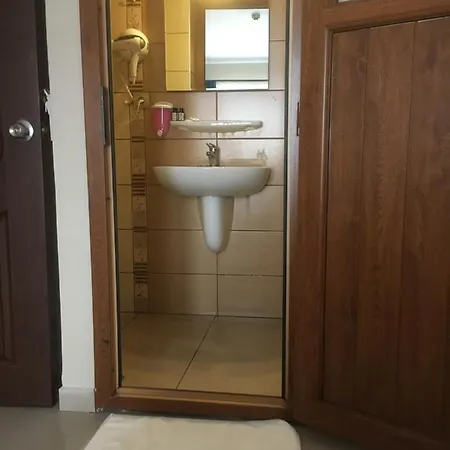 Szálloda Oezguer