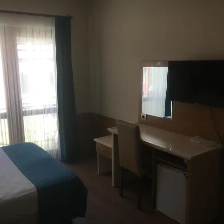 Szálloda Oezguer 2*
