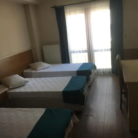 Szálloda Oezguer Trabzon