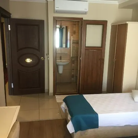 Szálloda Oezguer 2*
