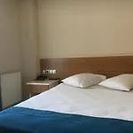 özgür Hotel 2*