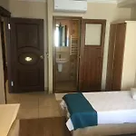 Hotel özgür 2*
