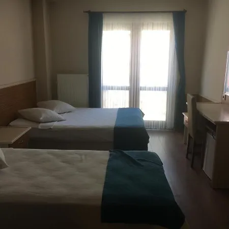 Hotel özgür
